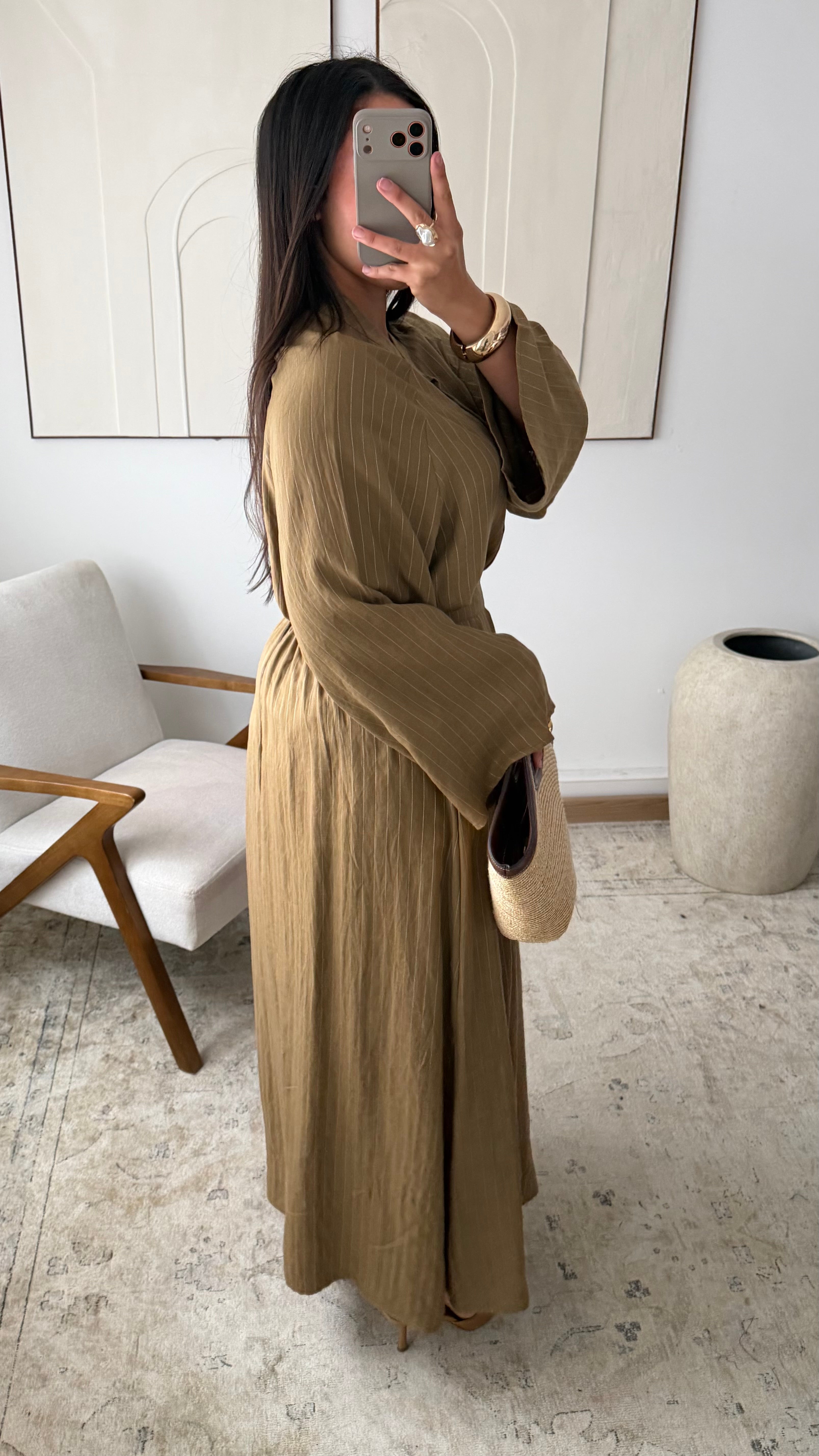#Taupe