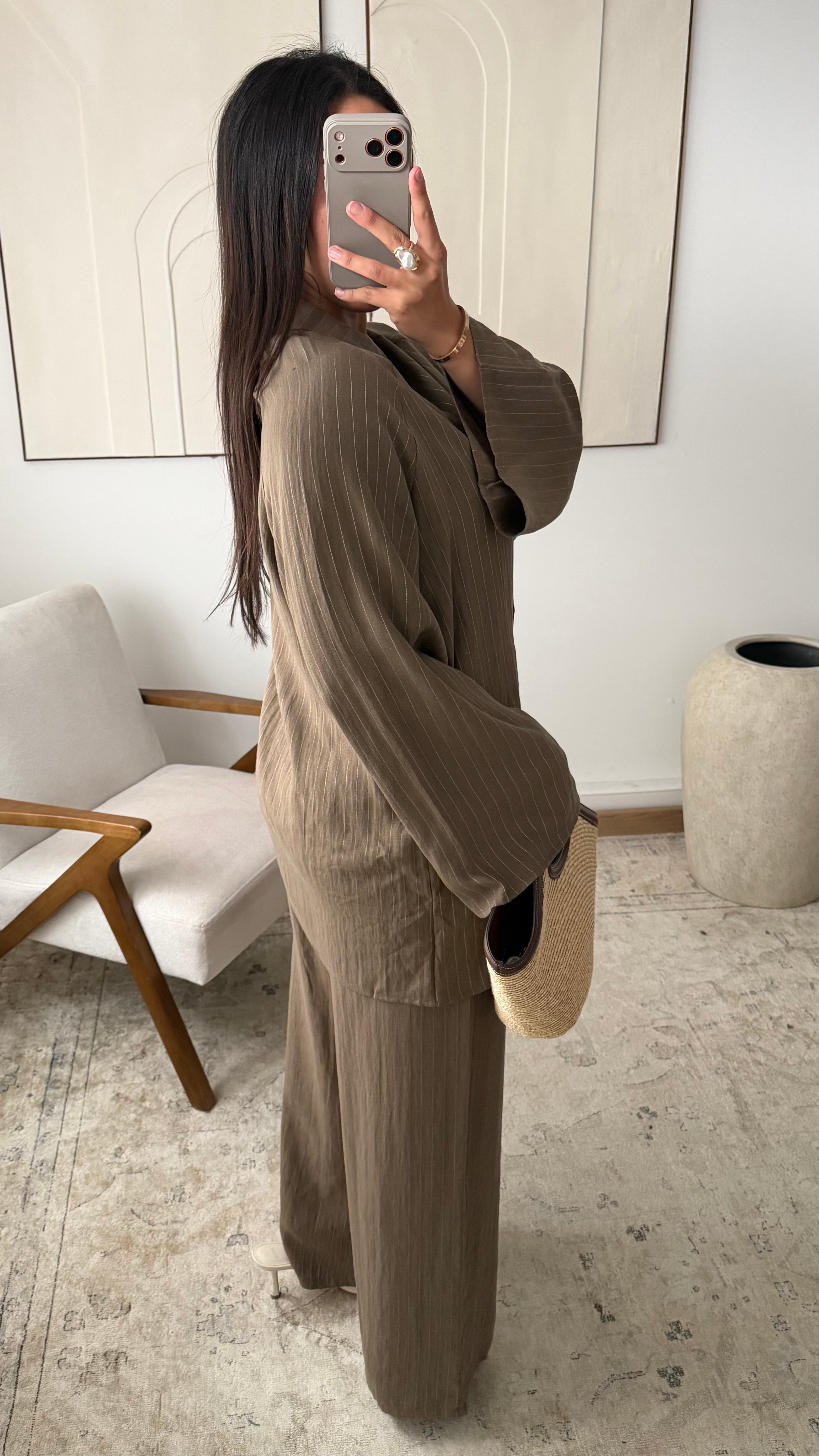 #Khaki