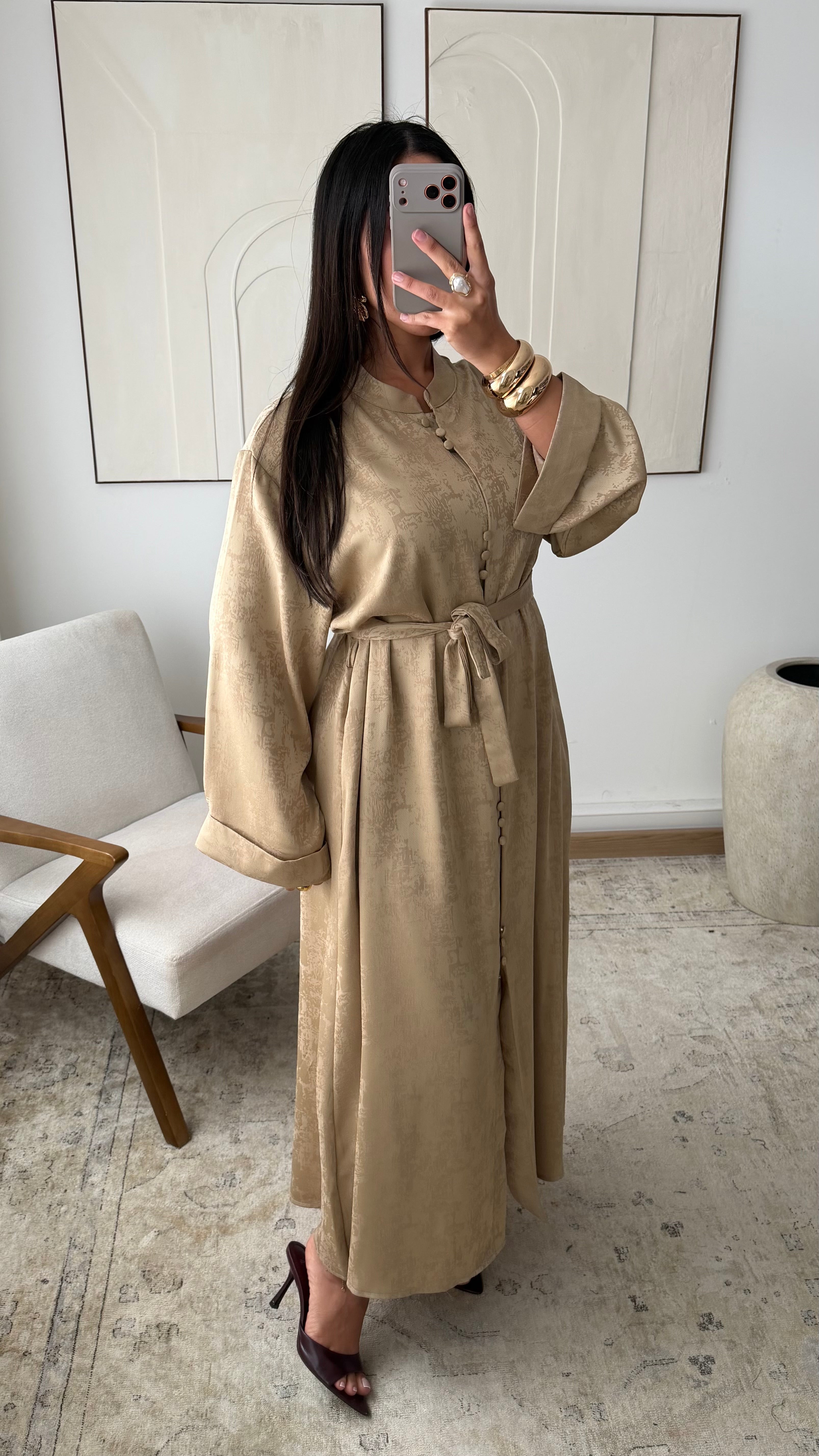 #Taupe